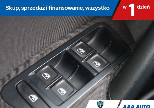 Volkswagen Golf cena 48000 przebieg: 99986, rok produkcji 2018 z Krapkowice małe 232